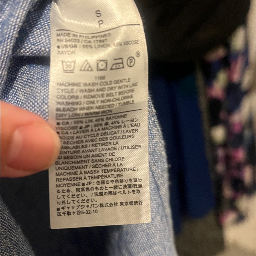 Relaxed Tie-Waist Midi Dress in Light Blue - Picture 6 of 8